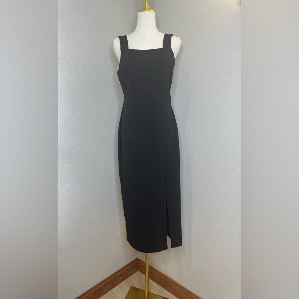 Petal & Pup Black Midi Dress NWT size 8